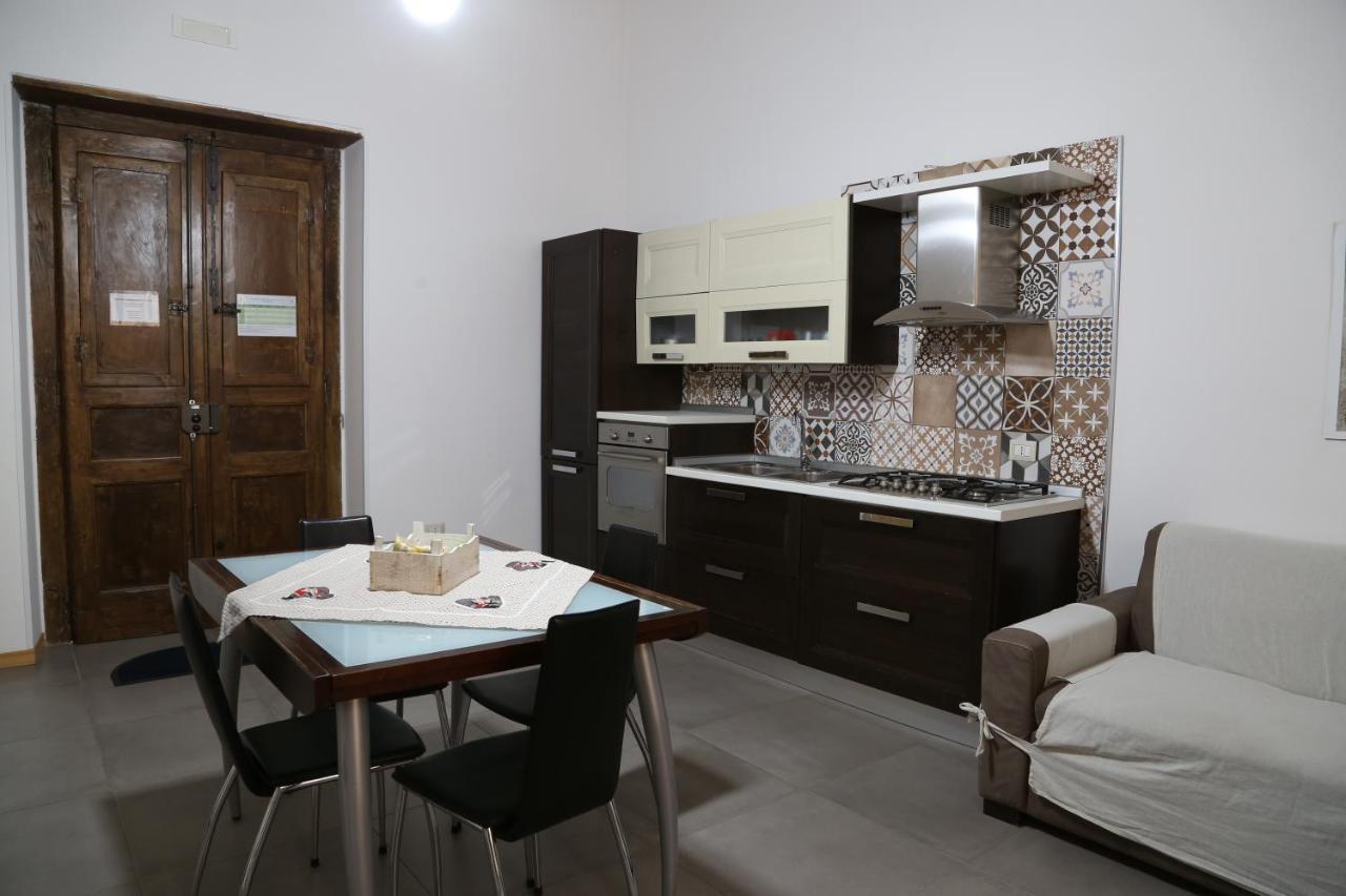 Appartamenti Laura Wi-fi Curti Esterno foto